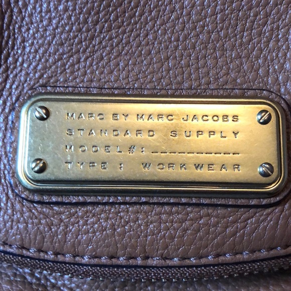 *****SOLD*****MARC JACOBS crossbody👜👜👜 - Picture 4 of 8